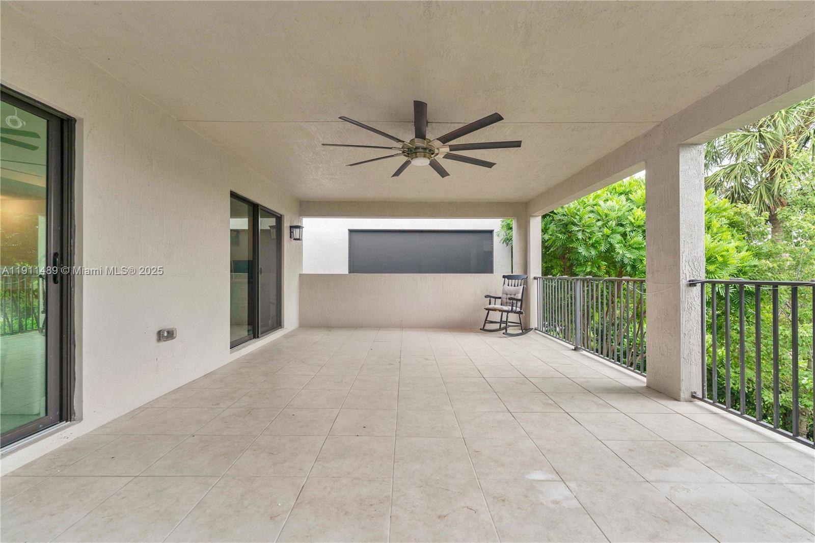 3374 NW 5th St