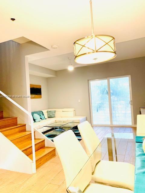 619 Meridian Ave # 4