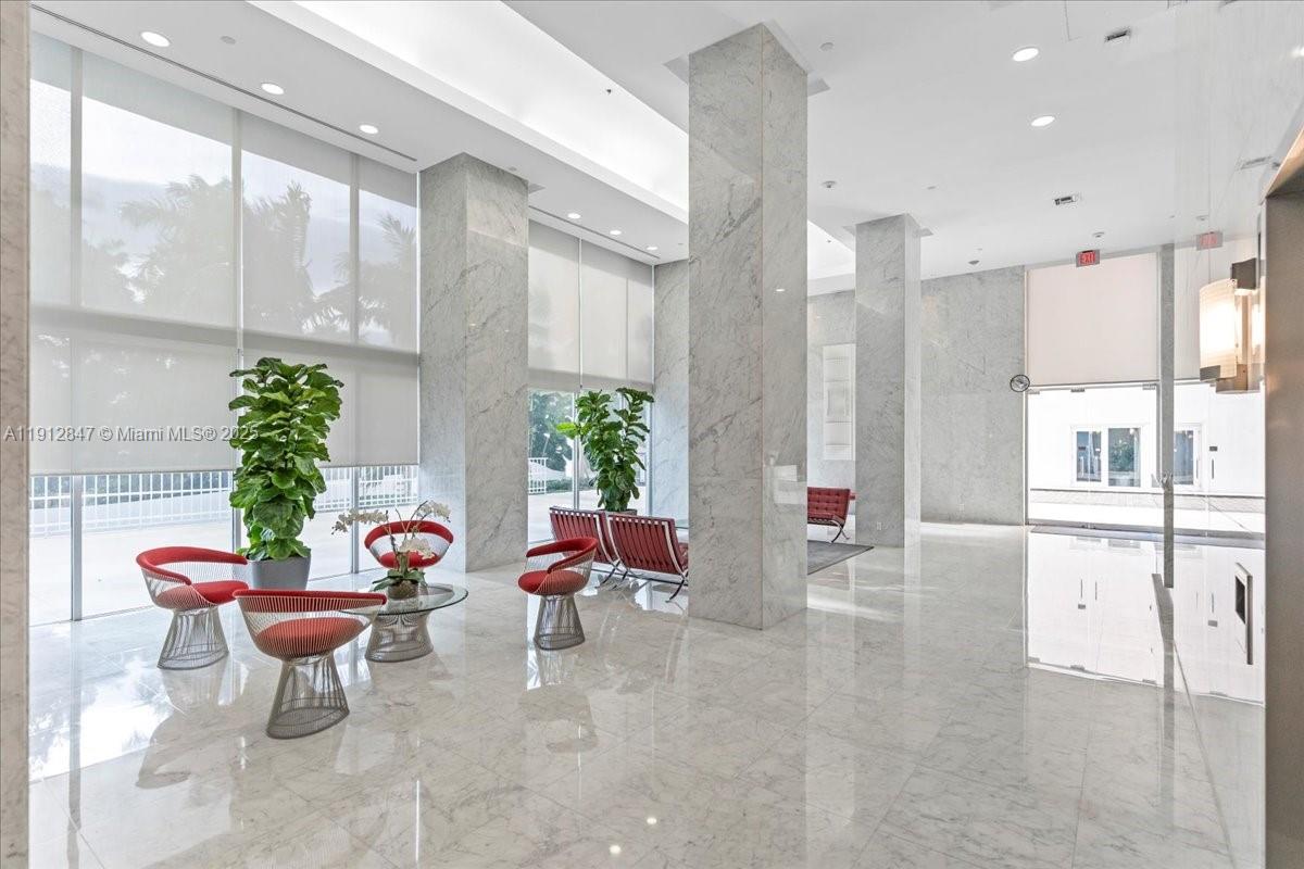 1627 Brickell Ave # 1401