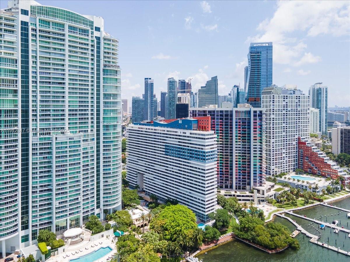 1627 Brickell Ave # 1401