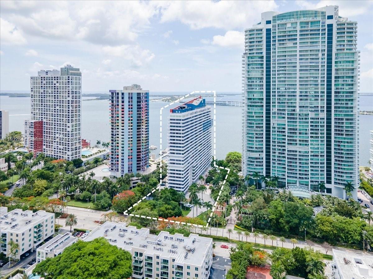 1627 Brickell Ave # 1401