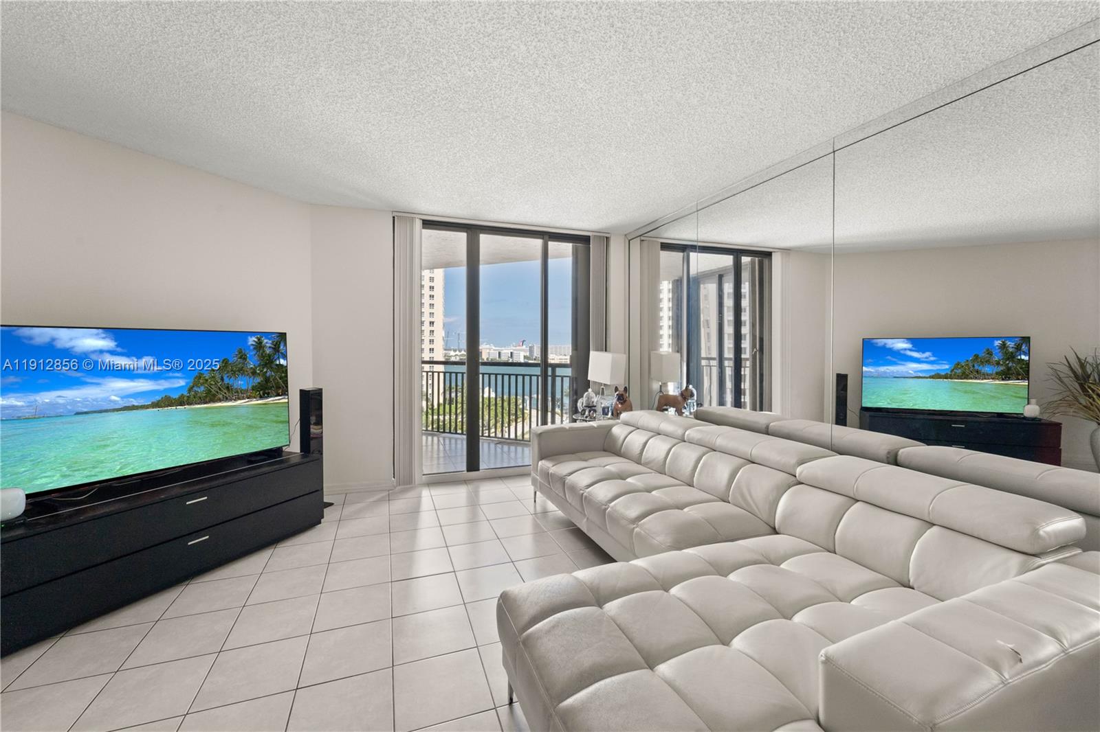 540 Brickell Key Dr # 1406