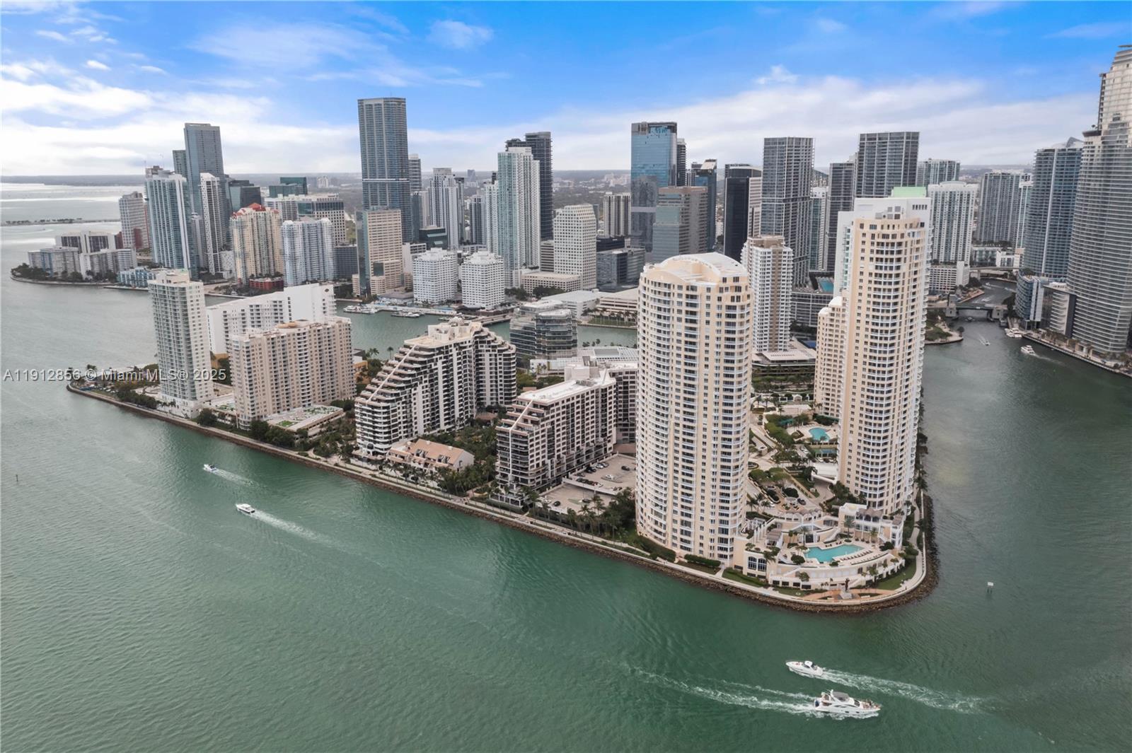 540 Brickell Key Dr # 1406