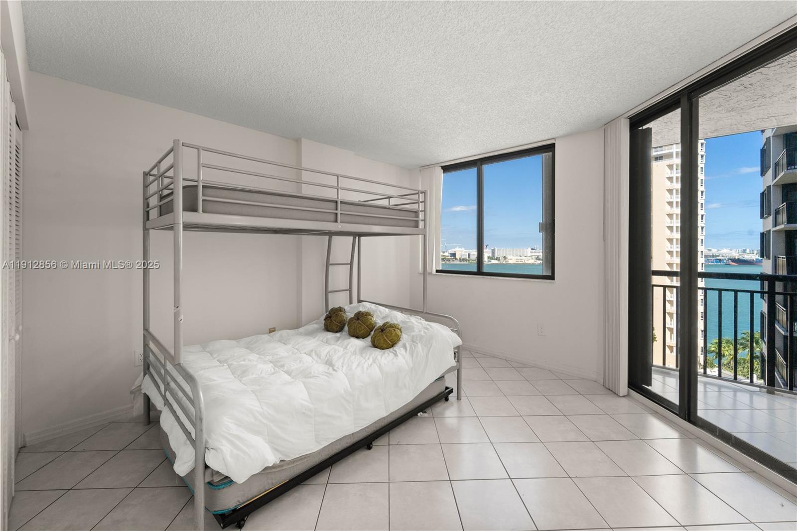 540 Brickell Key Dr # 1406