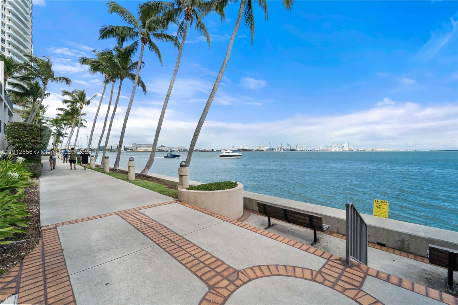 540 Brickell Key Dr # 1406