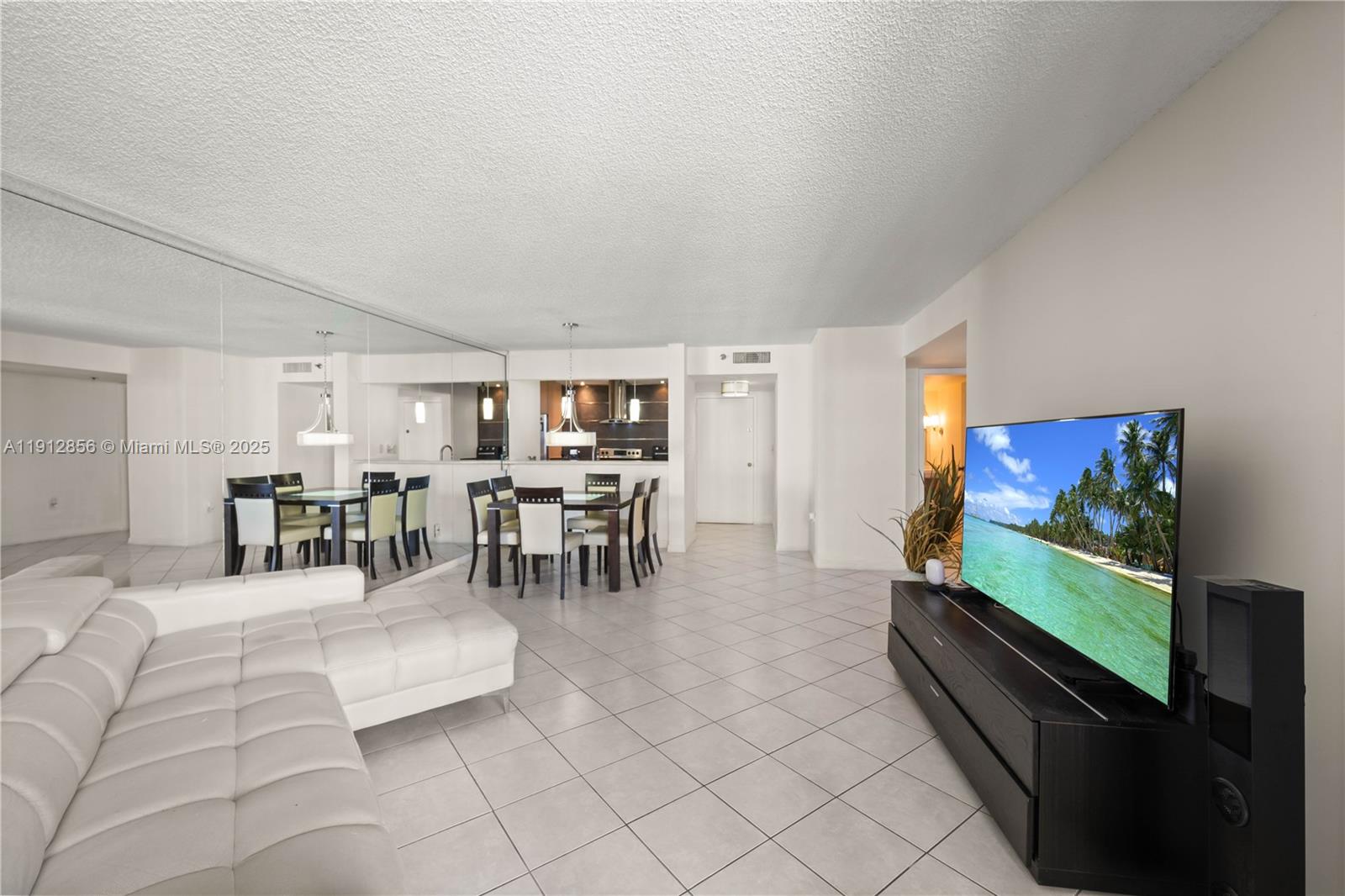 540 Brickell Key Dr # 1406