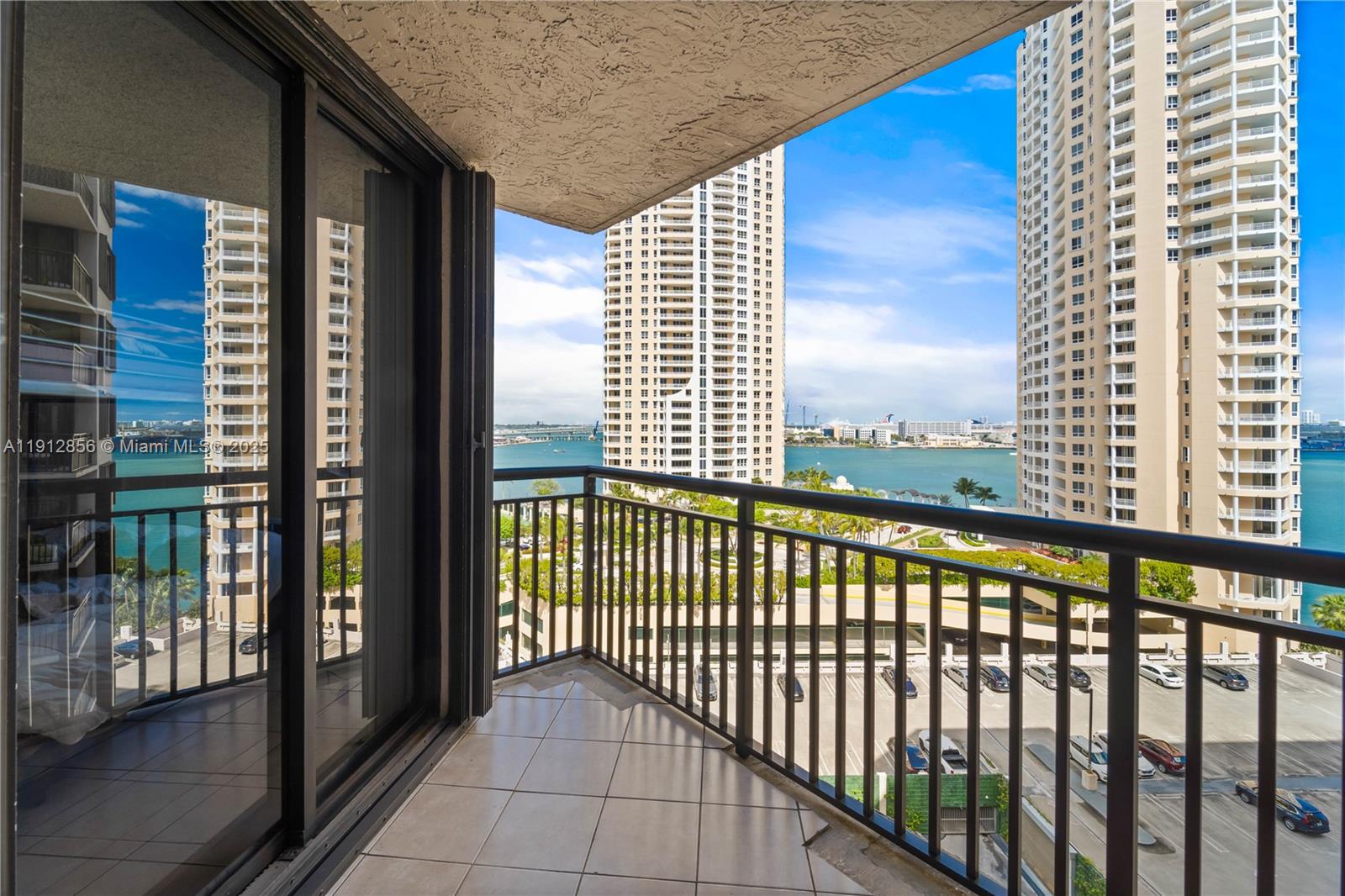 540 Brickell Key Dr # 1406