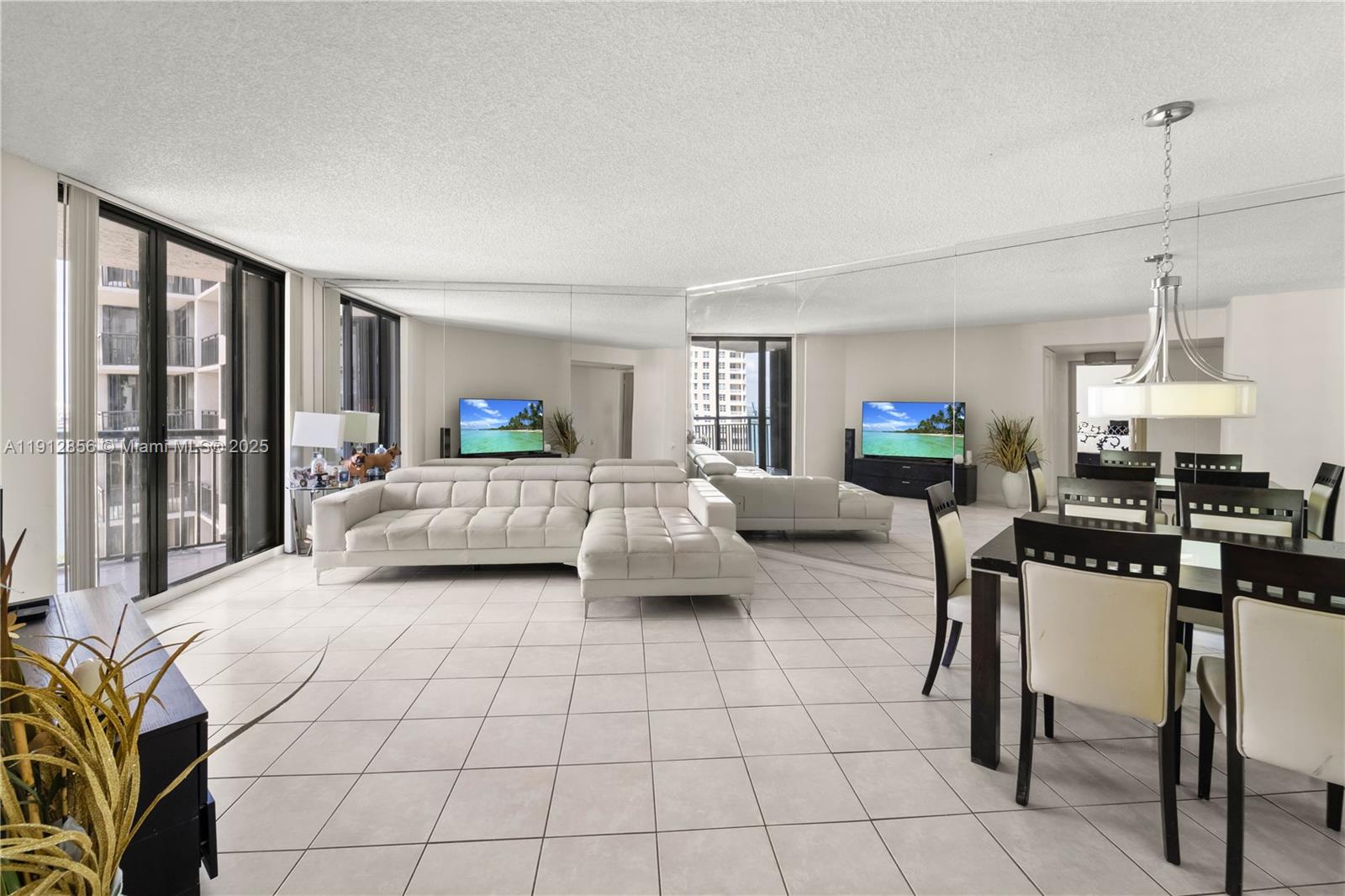 540 Brickell Key Dr # 1406