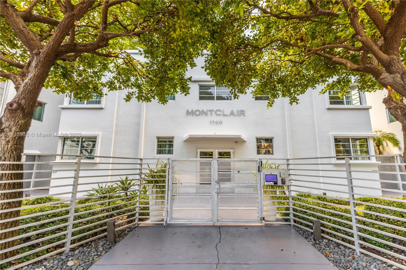 1700 Meridian Ave # 501