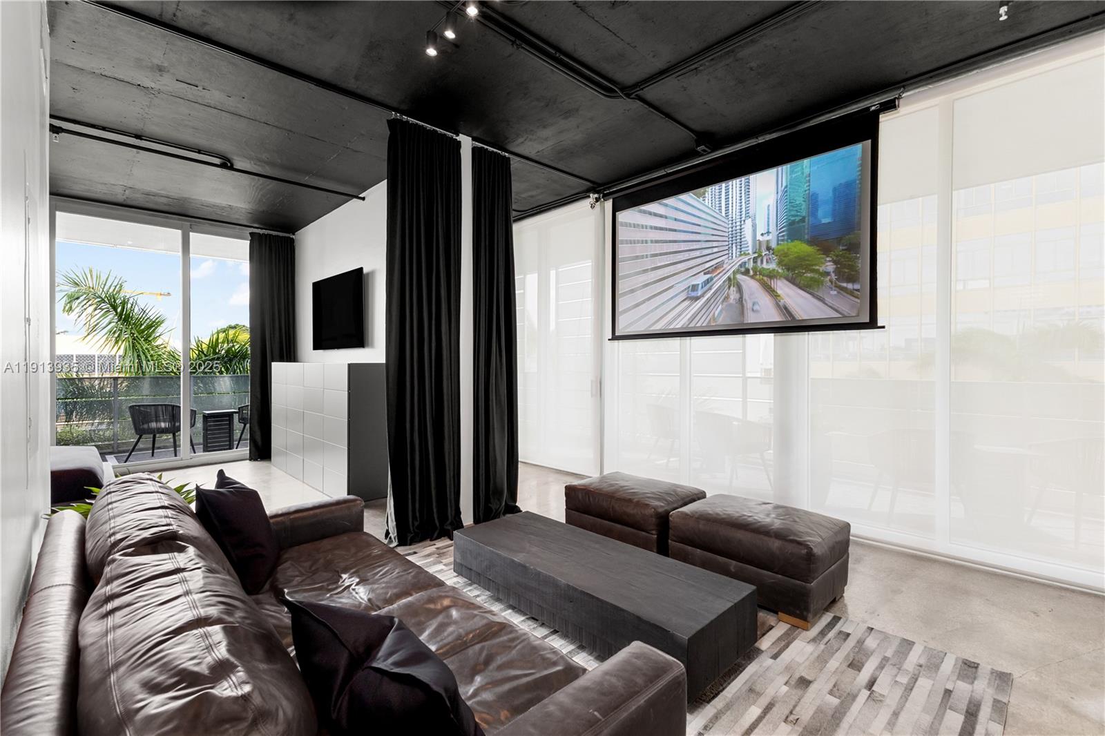 1700 Meridian Ave # 501