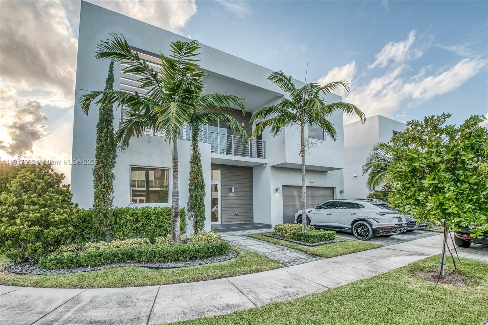 7446 NW 99th Ct