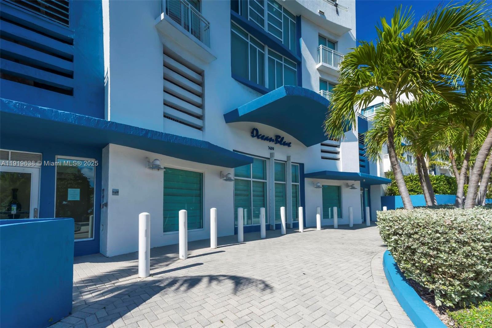 7600 Collins Ave # 1012
