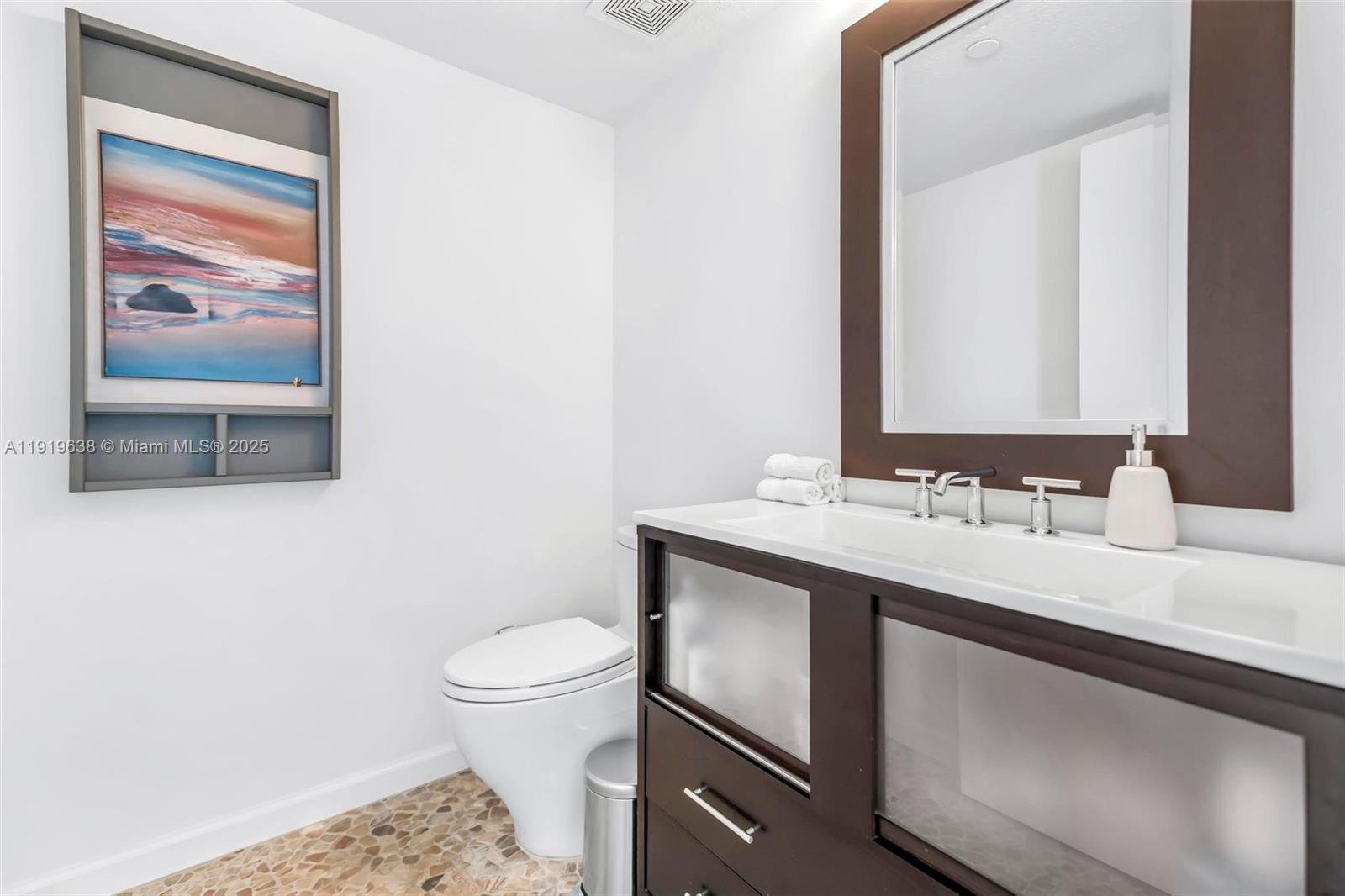 7600 Collins Ave # 1012