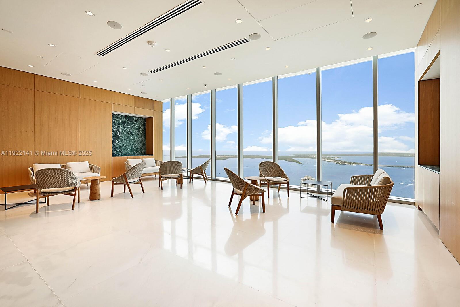 300 S Biscayne Boulevard Way # 1907W