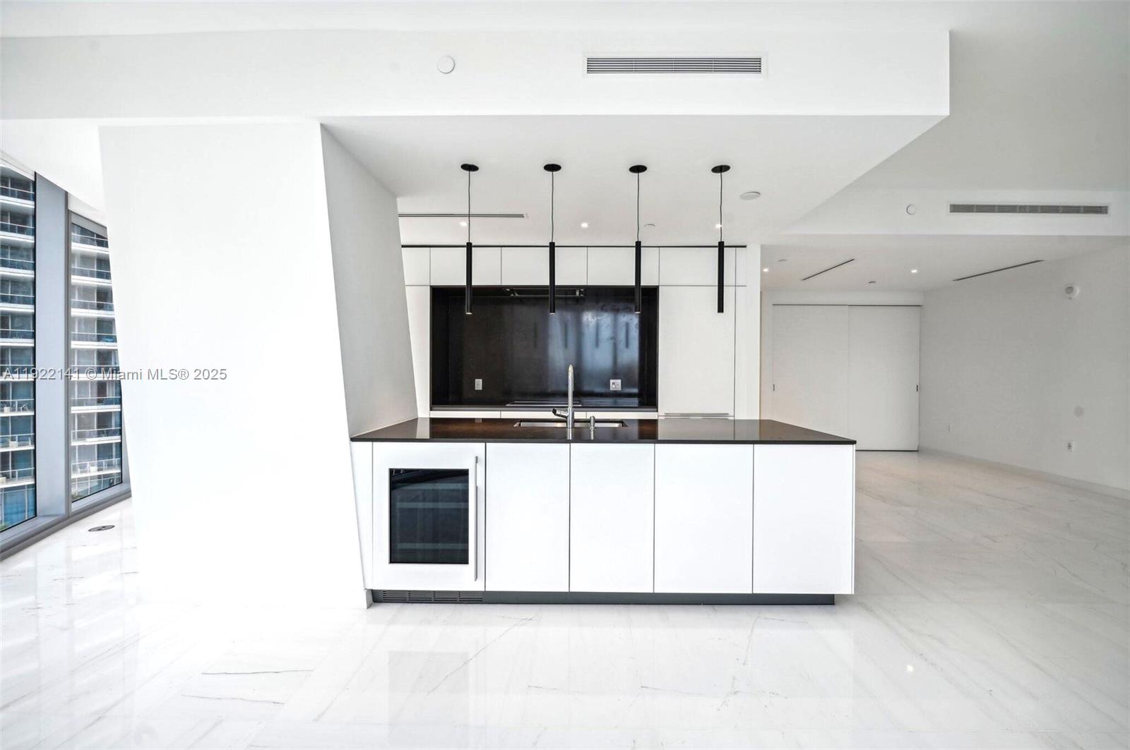 300 S Biscayne Boulevard Way # 1907W