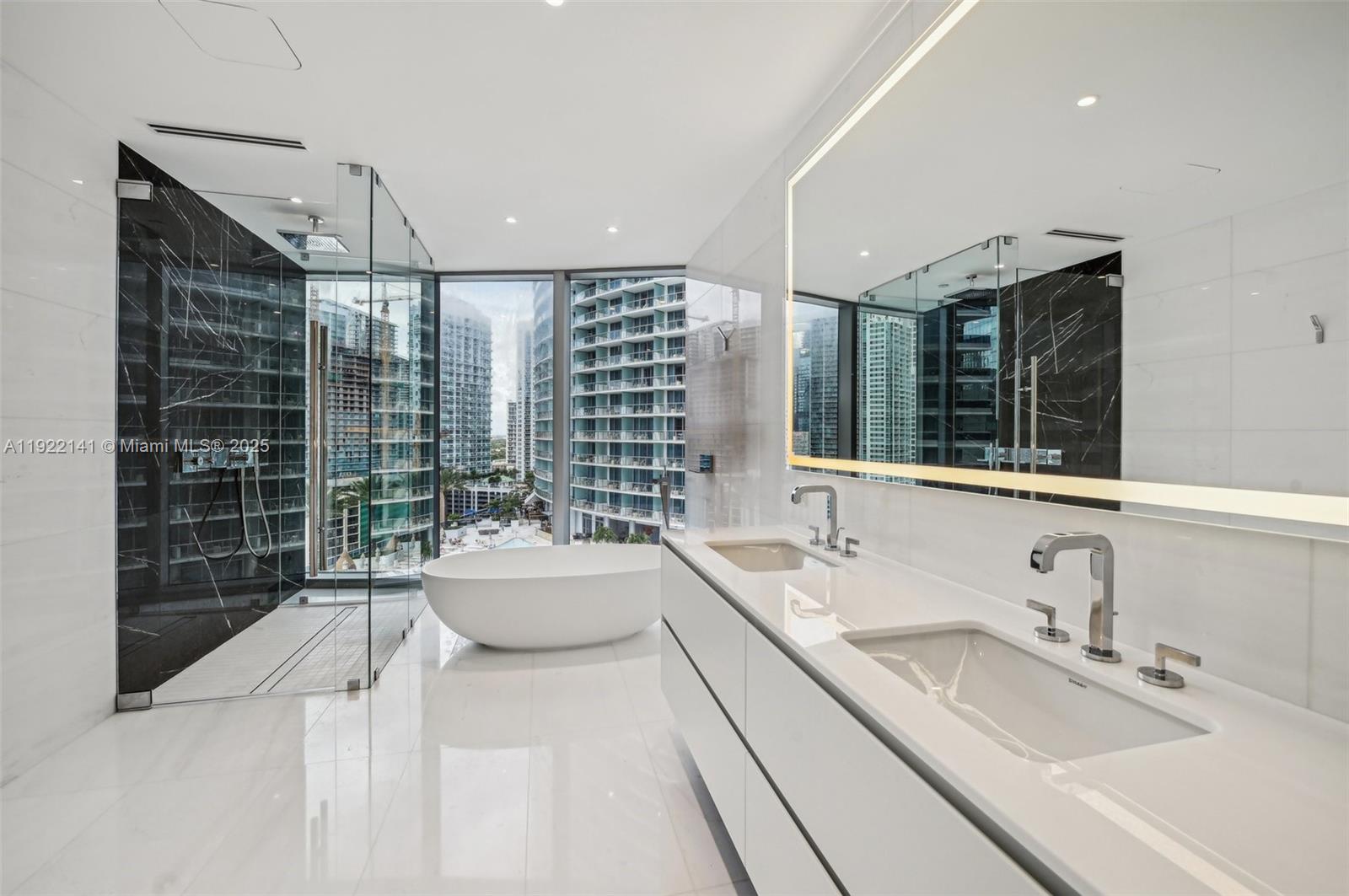 300 S Biscayne Boulevard Way # 1907W