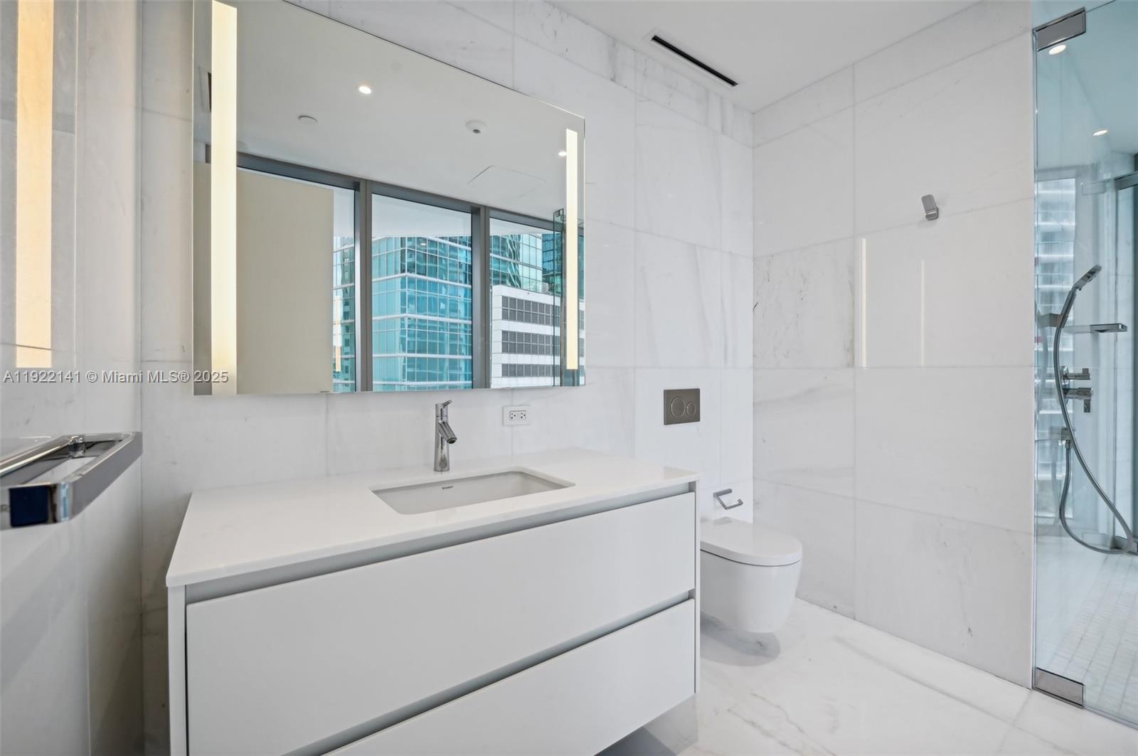 300 S Biscayne Boulevard Way # 1907W