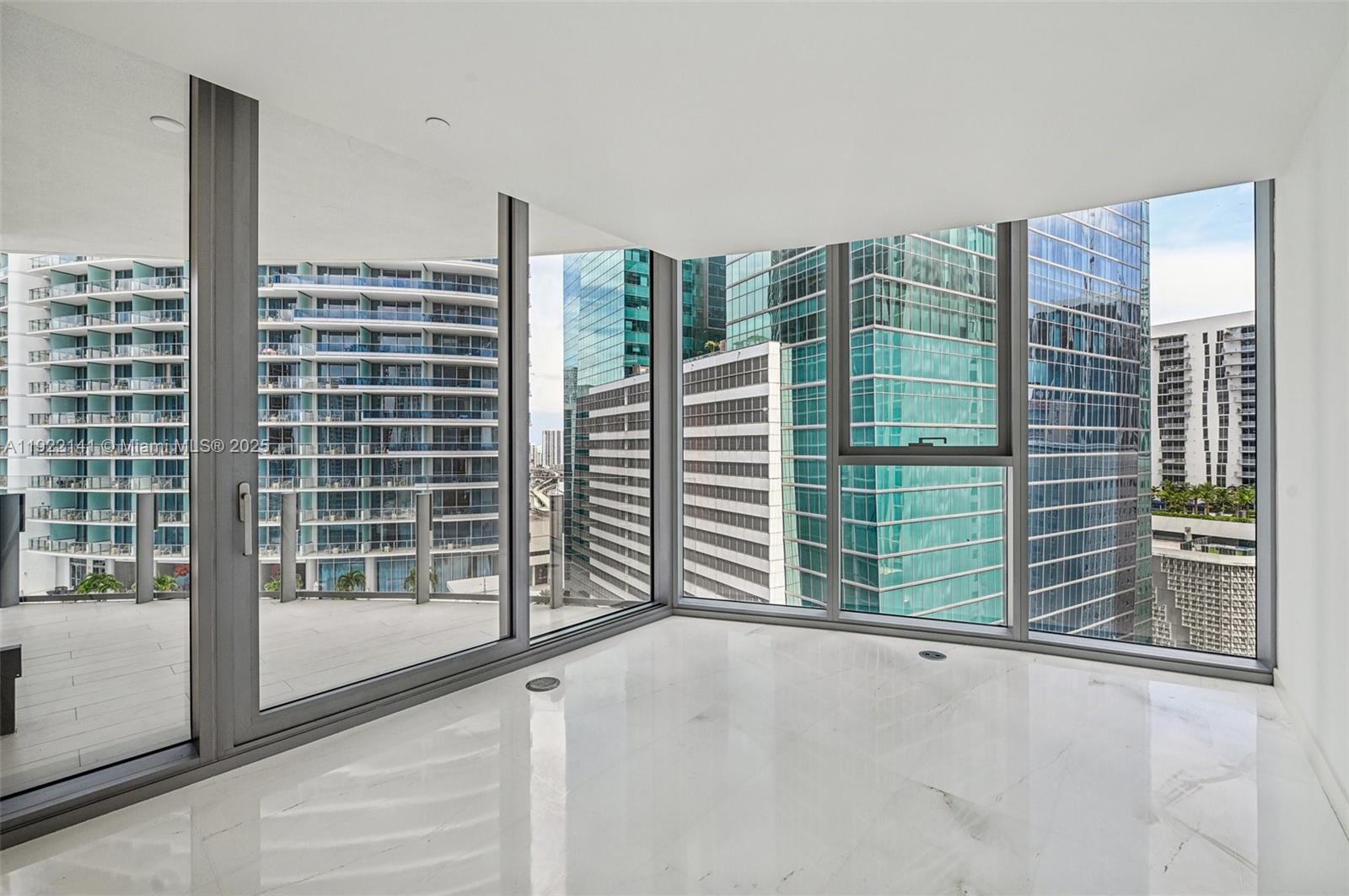 300 S Biscayne Boulevard Way # 1907W