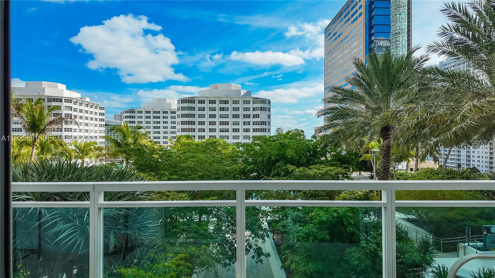 951 Brickell Ave # 1206