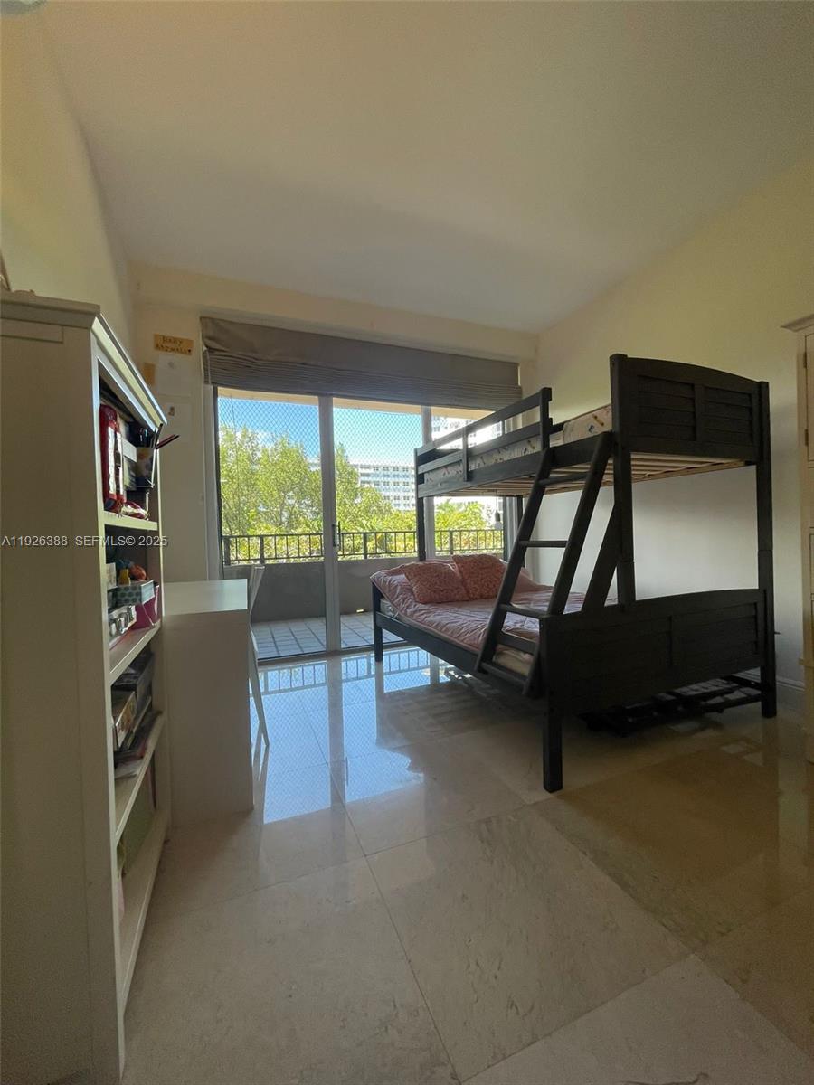 251 Crandon Blvd # 233