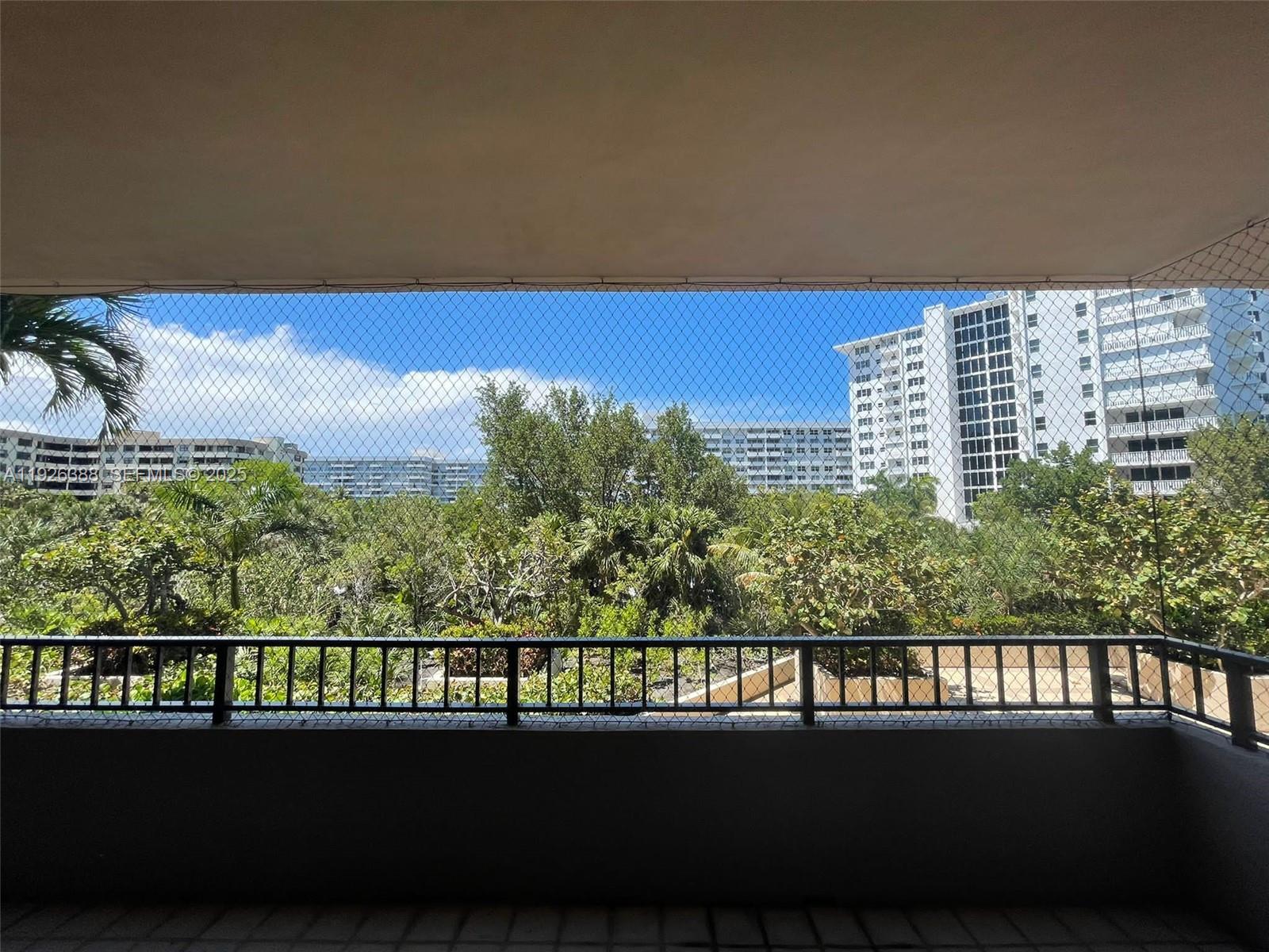 251 Crandon Blvd # 233