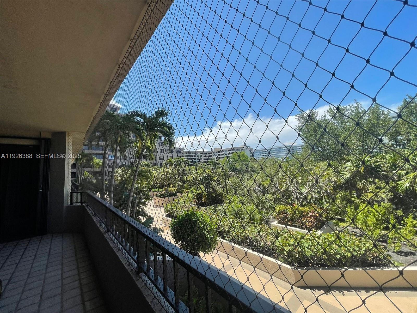 251 Crandon Blvd # 233