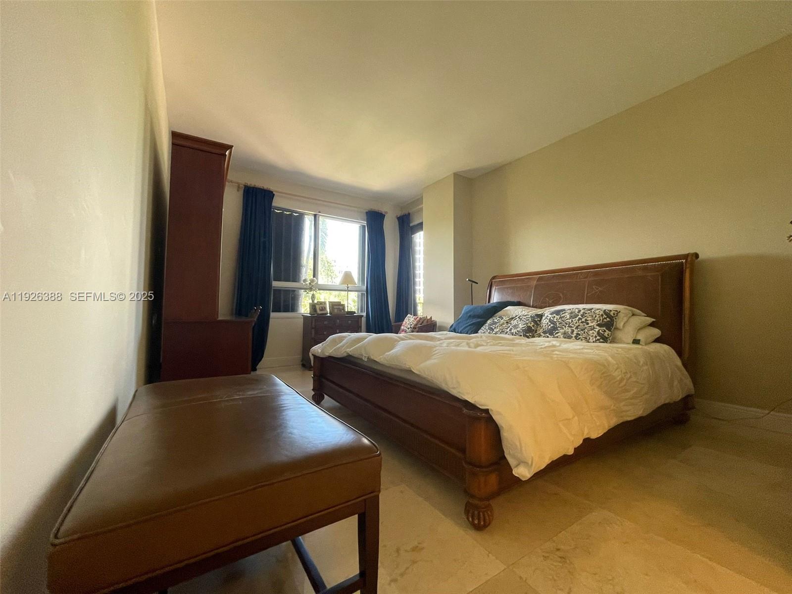 251 Crandon Blvd # 233