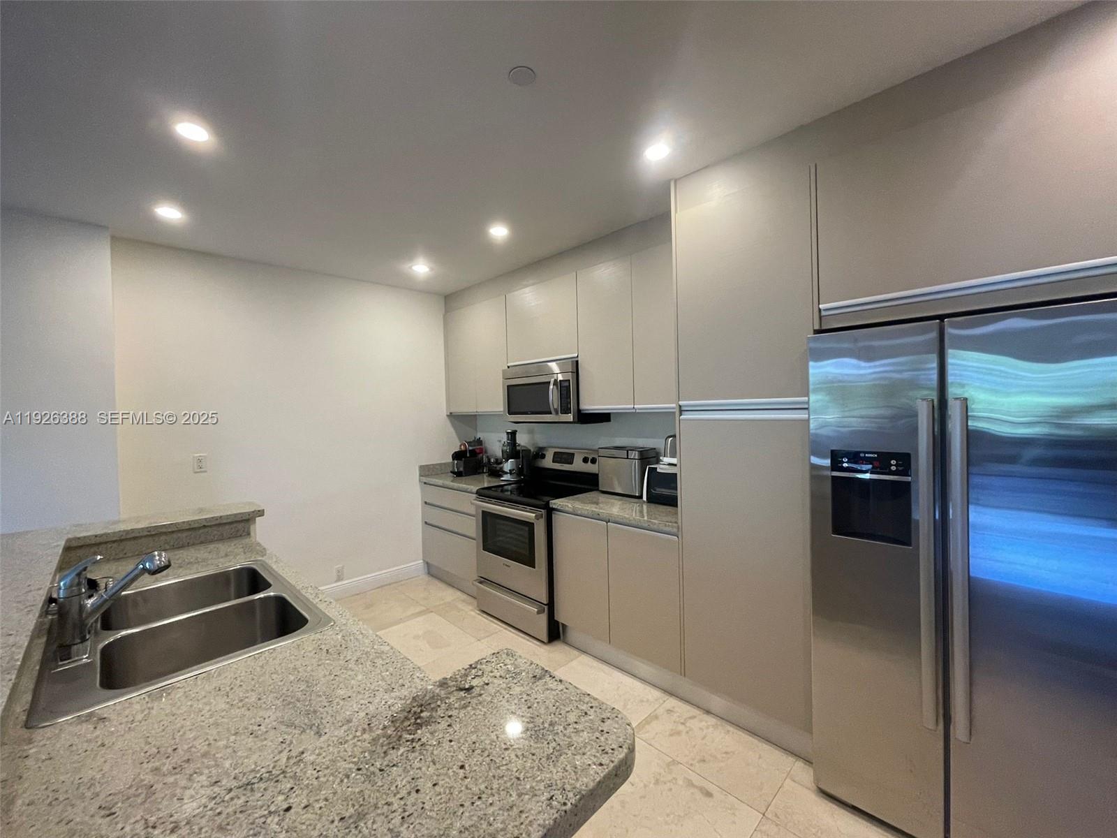 251 Crandon Blvd # 233