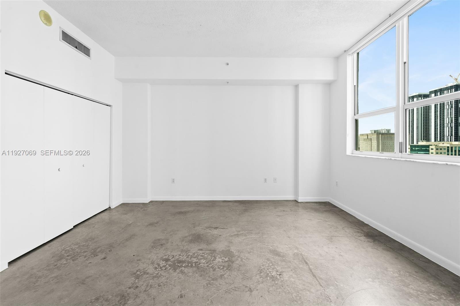 133 NE 2nd Ave # 1905