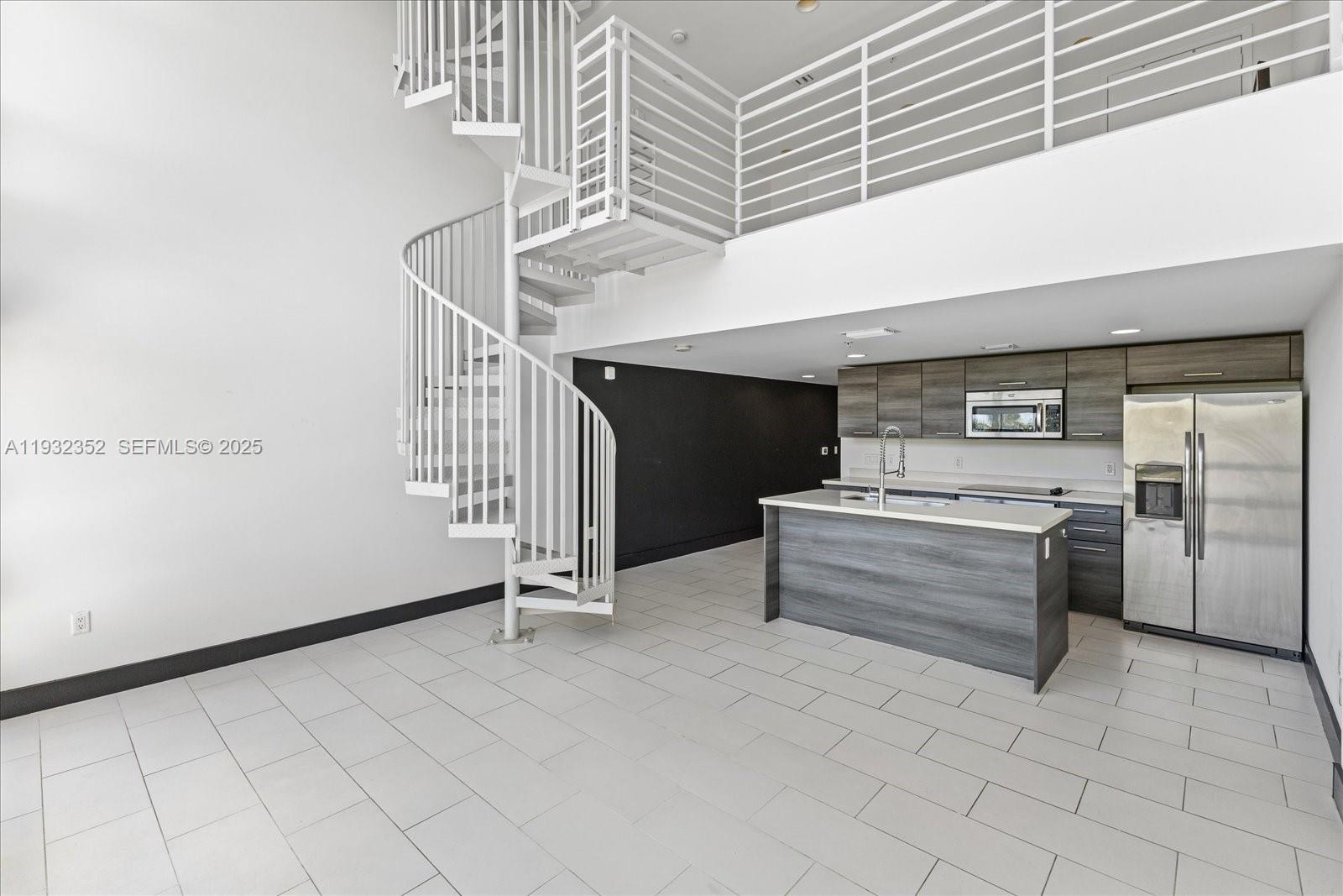 421 Meridian Ave # 19