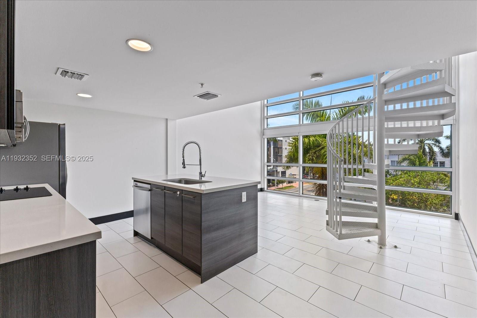421 Meridian Ave # 19