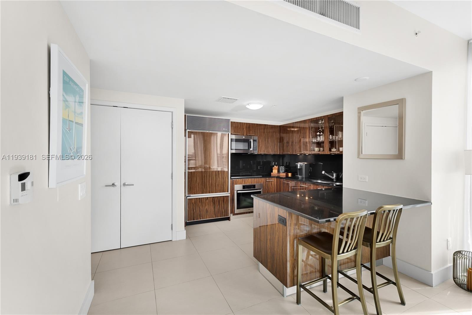 6899 Collins Ave # 1509