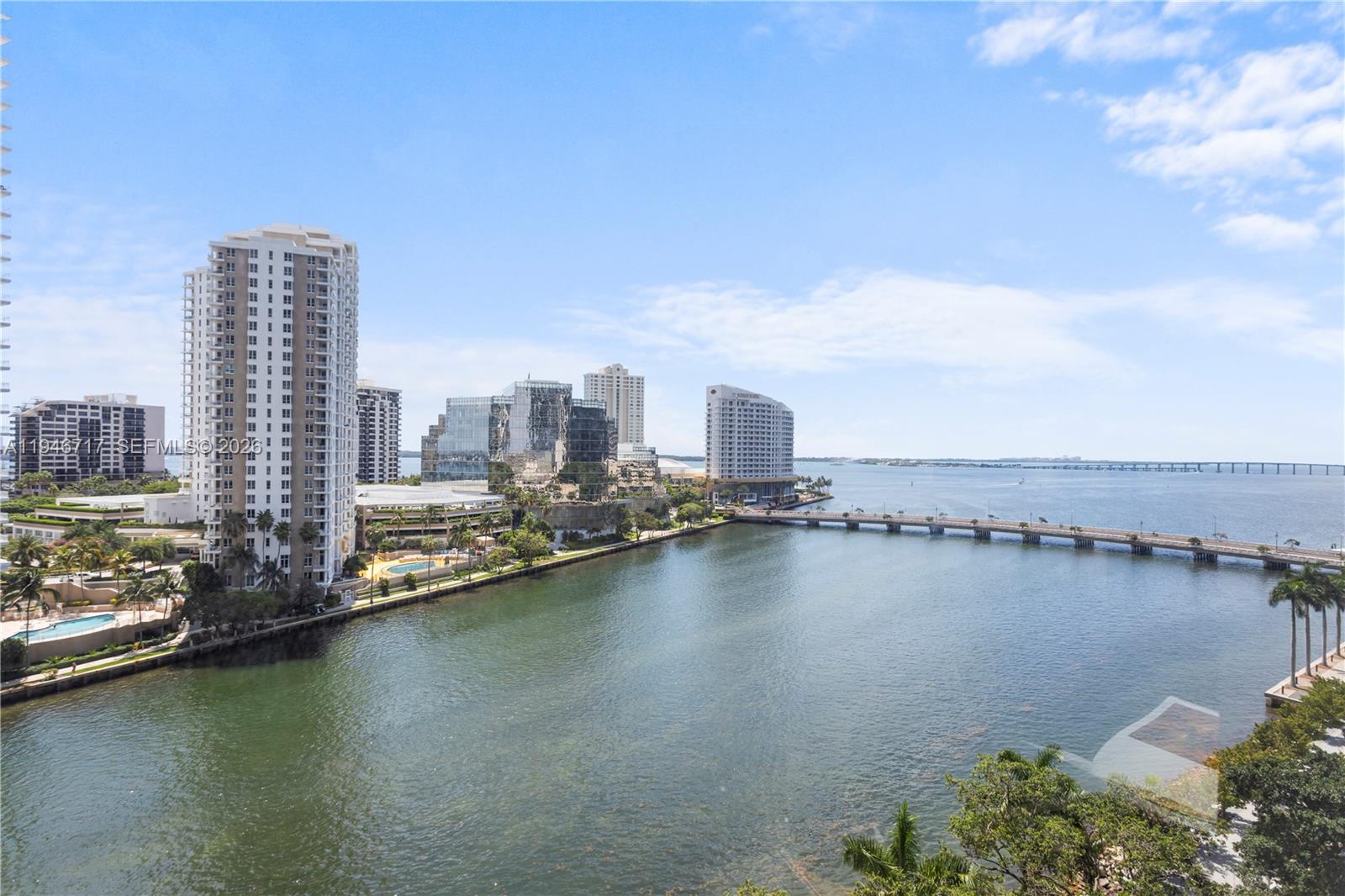 495 Brickell Ave # 1001