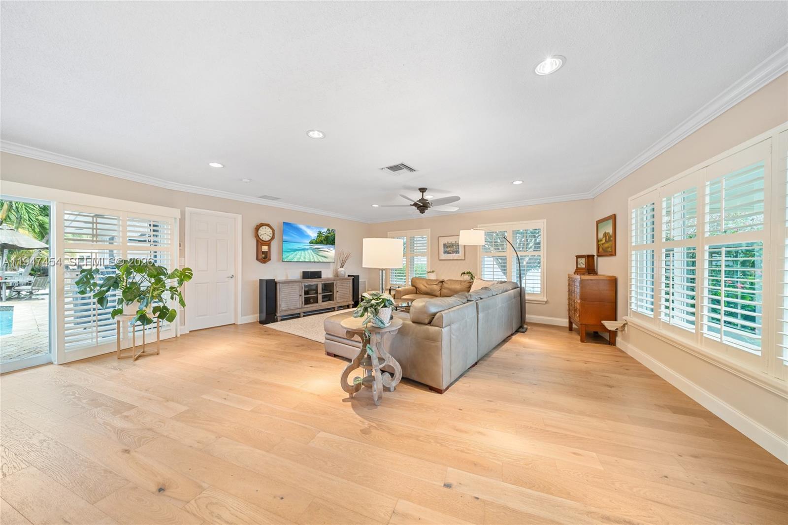 1380 SW 5th Ct