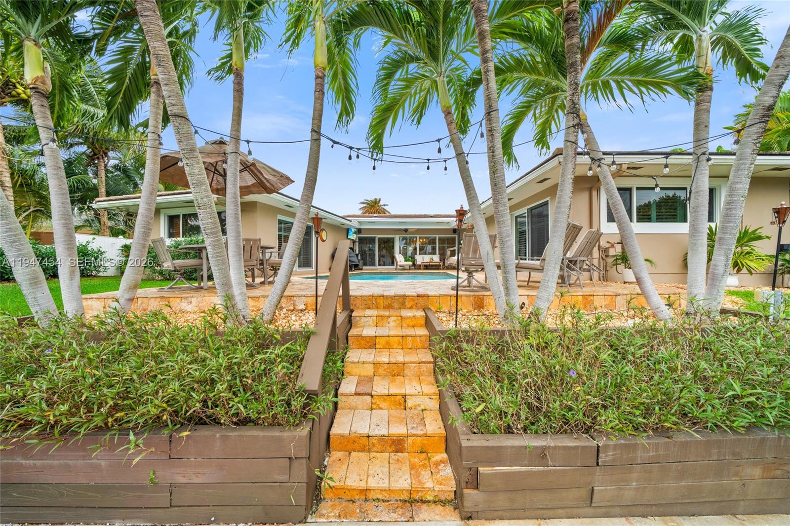1380 SW 5th Ct