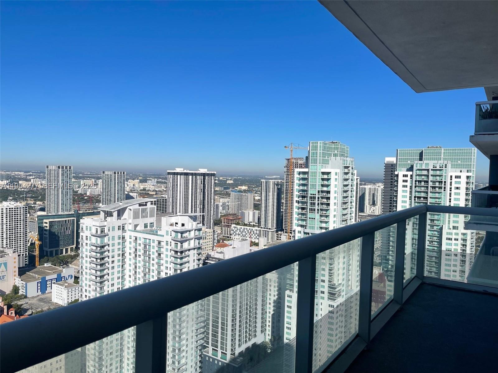 50 Biscayne Blvd # 5207