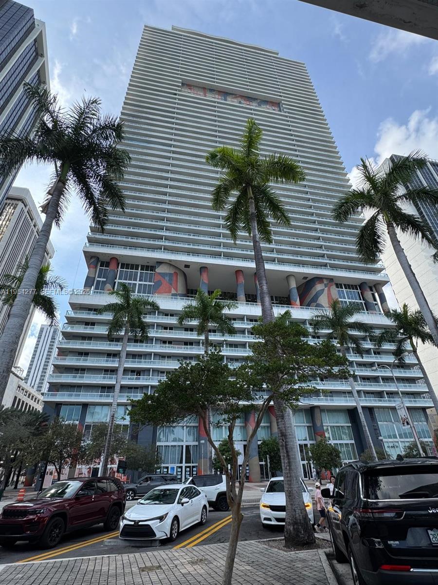50 Biscayne Blvd # 5207