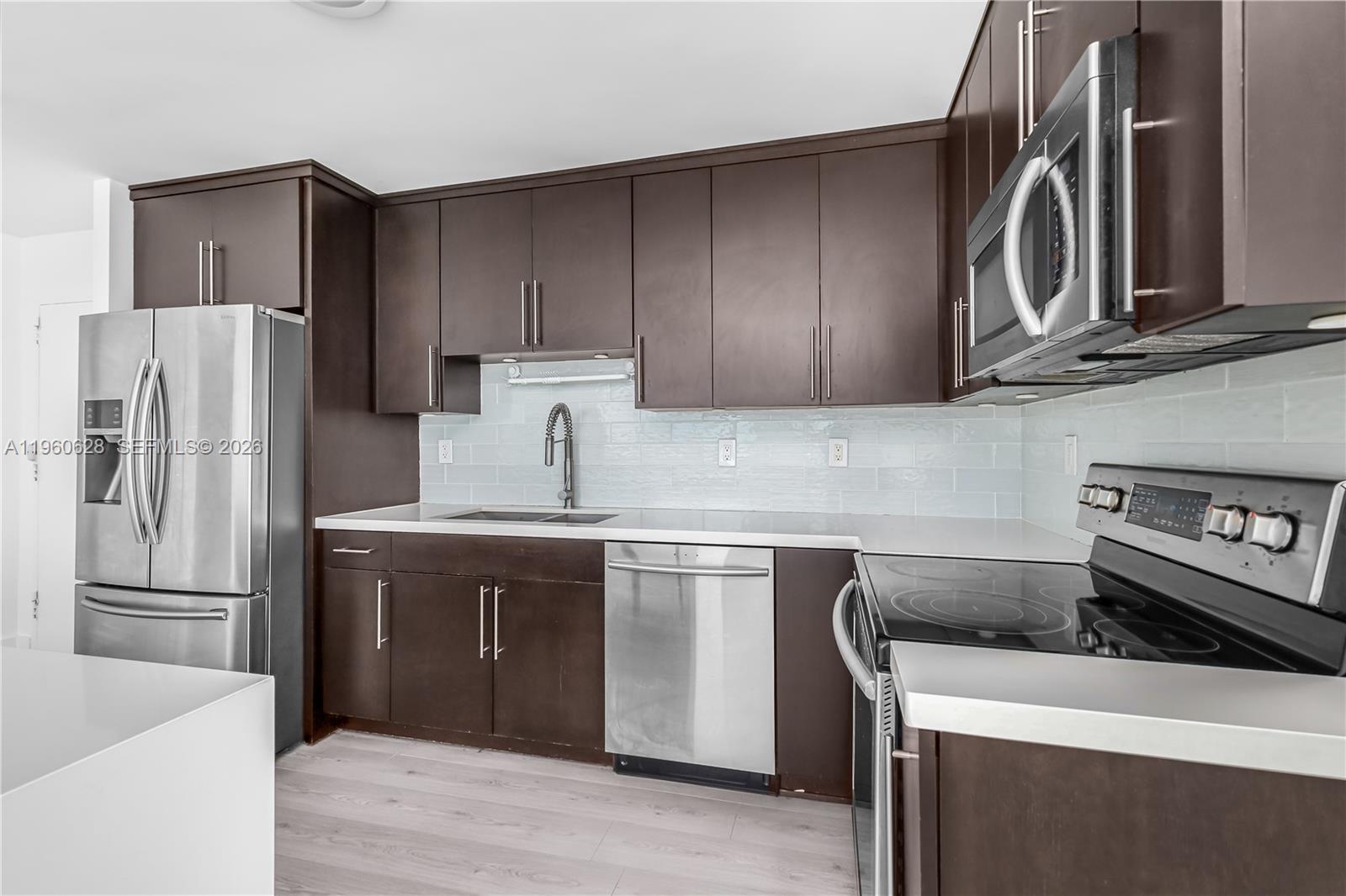 7135 Collins Ave # 1025