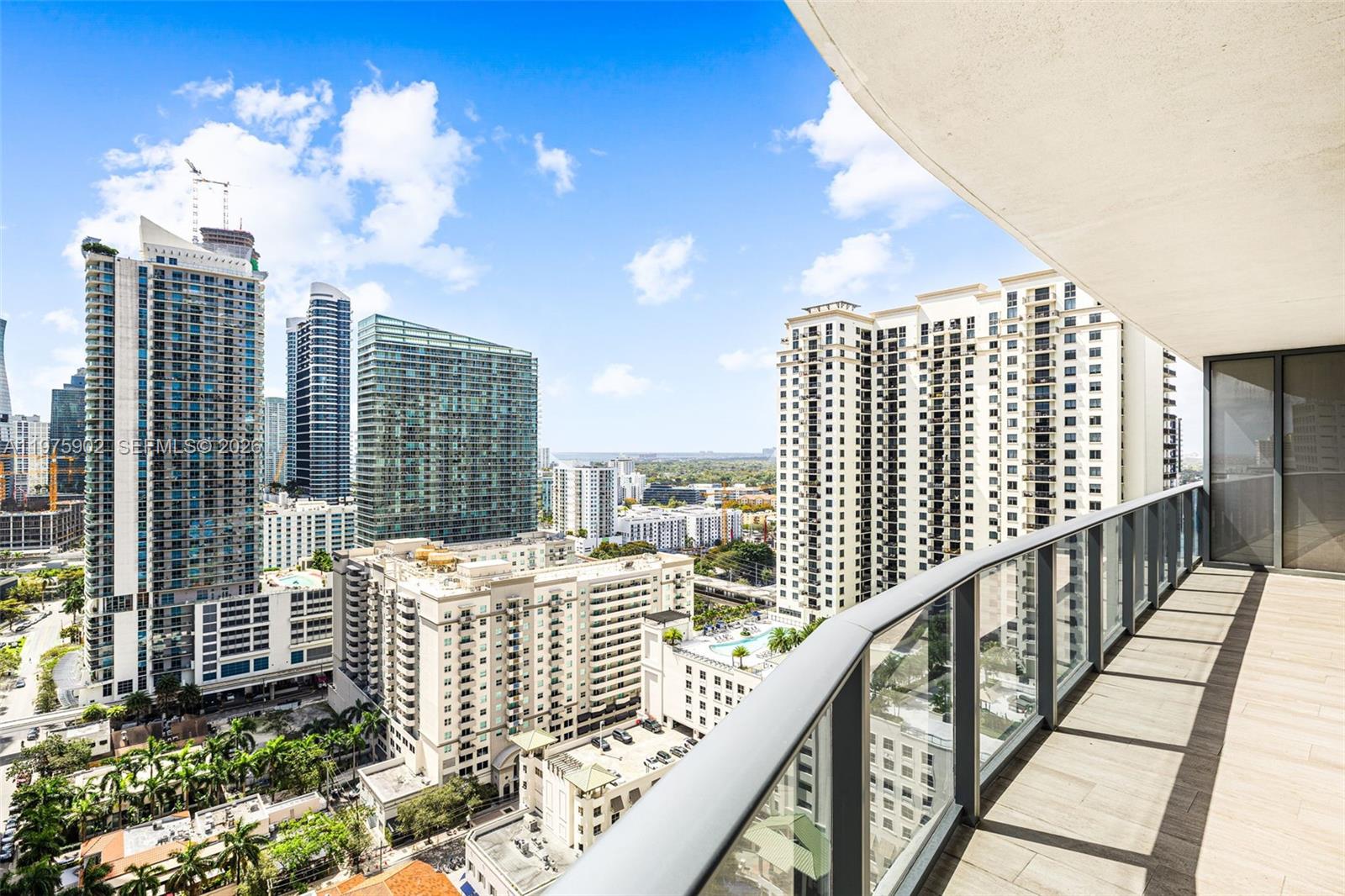 45 SW 9th St # 2303