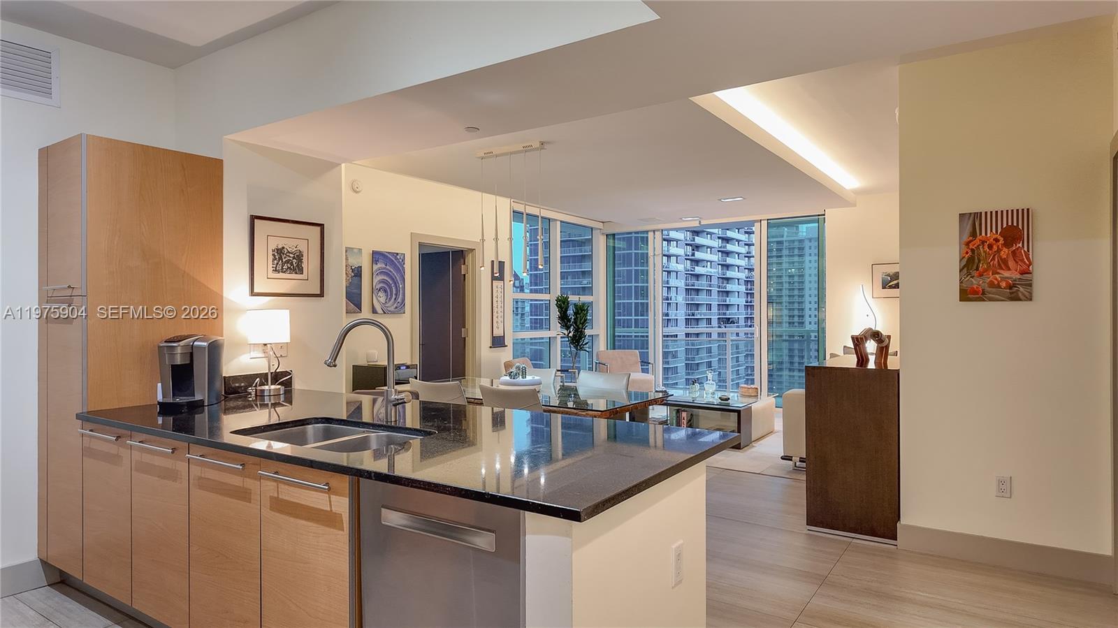 951 Brickell Ave # 2910