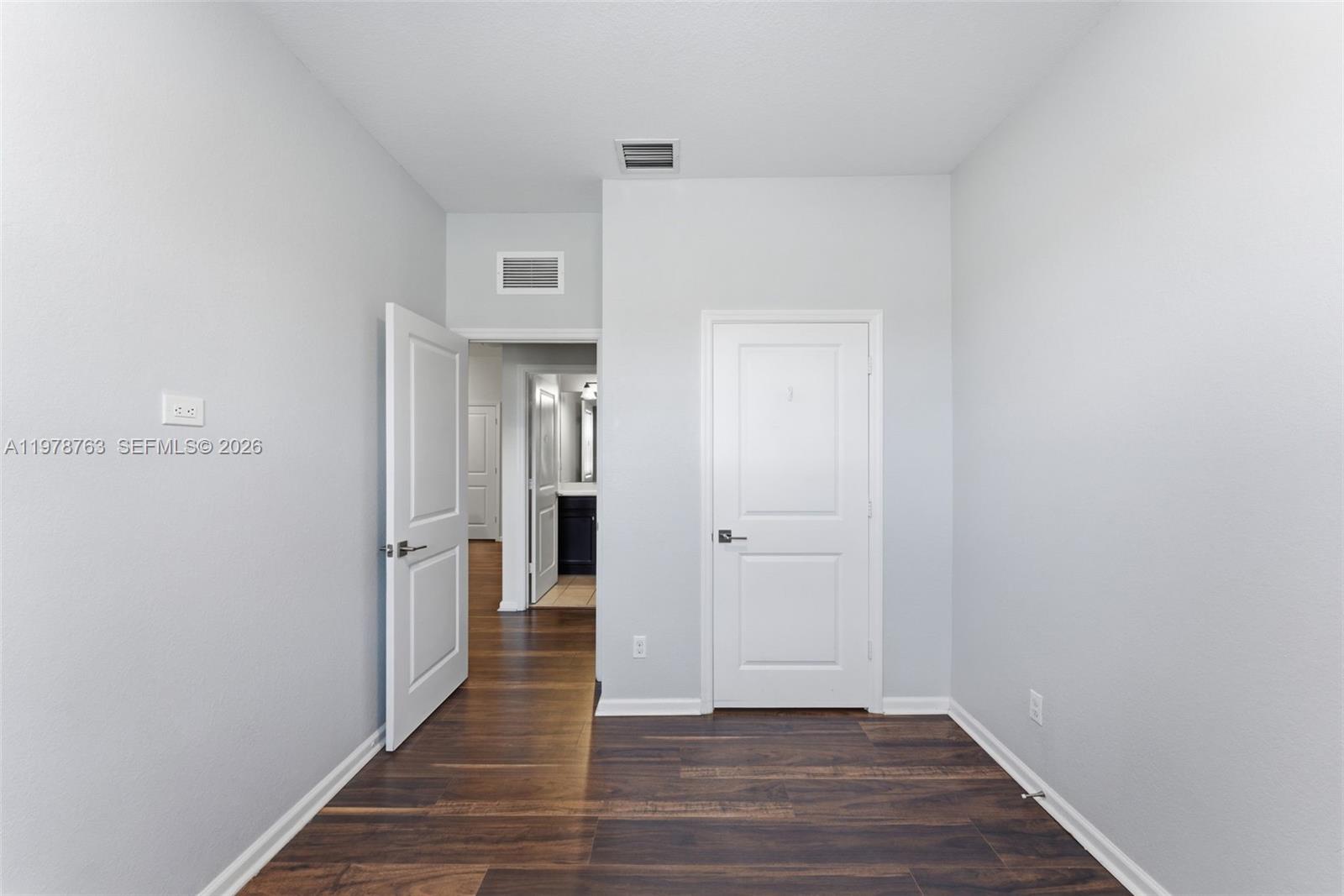 4032 NW 11th St