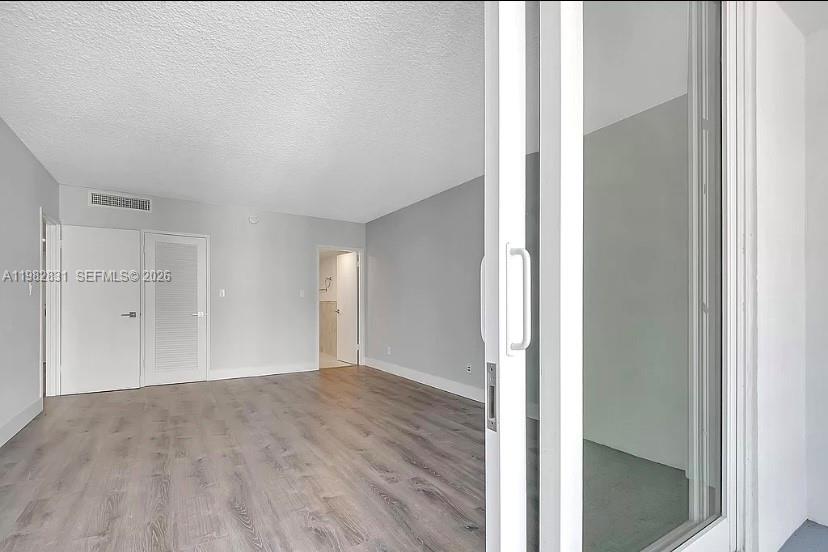 5401 Collins Ave # 411