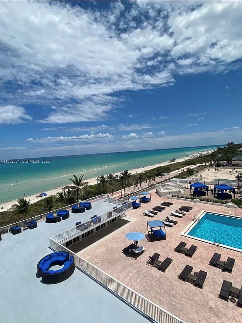 5401 Collins Ave # 411
