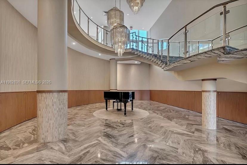 5401 Collins Ave # 411