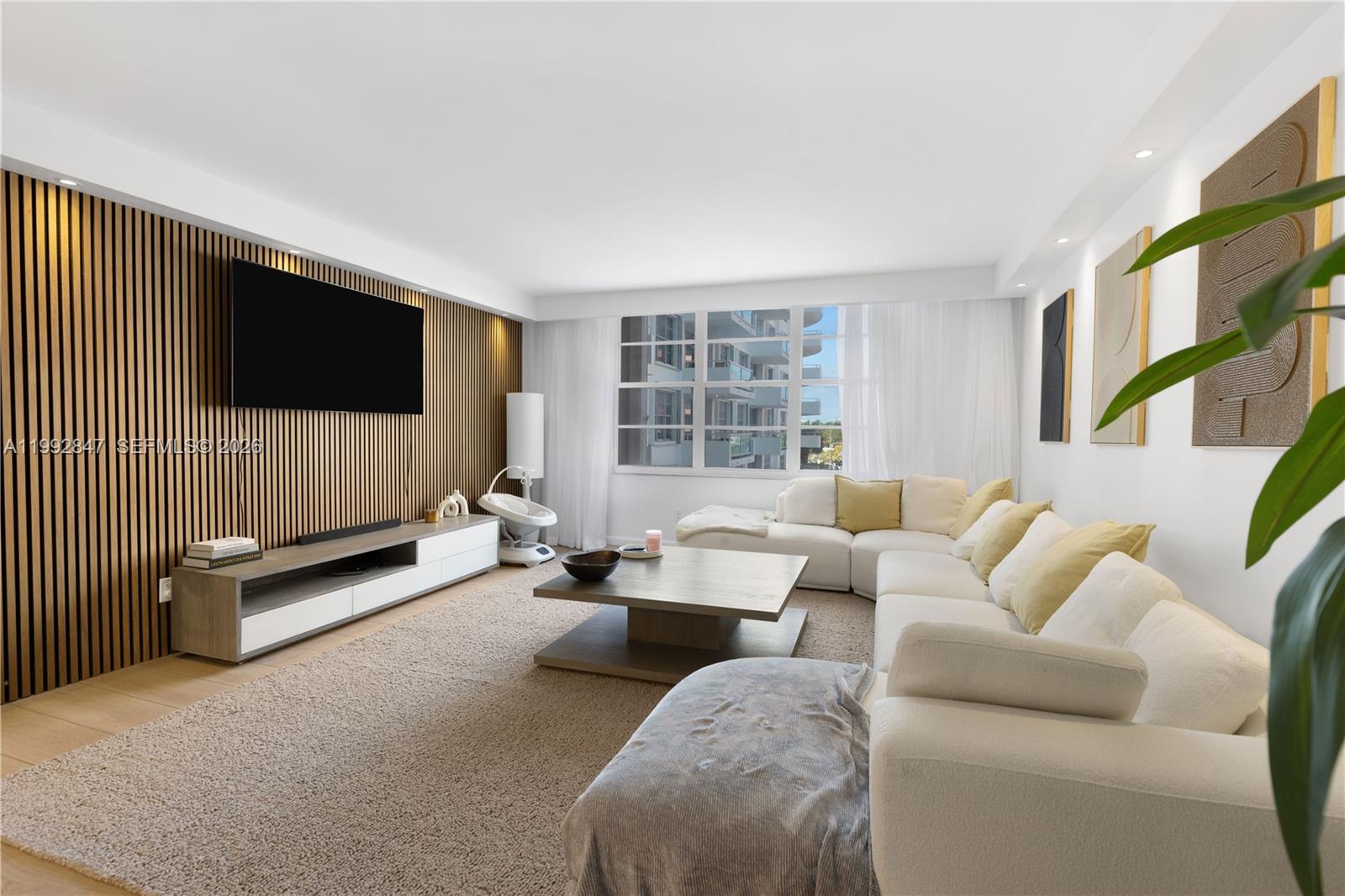 5161 Collins Ave # 410