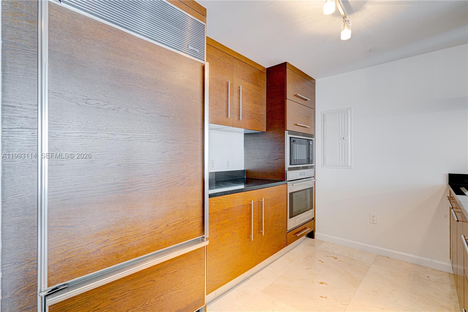 495 Brickell Ave # 3505