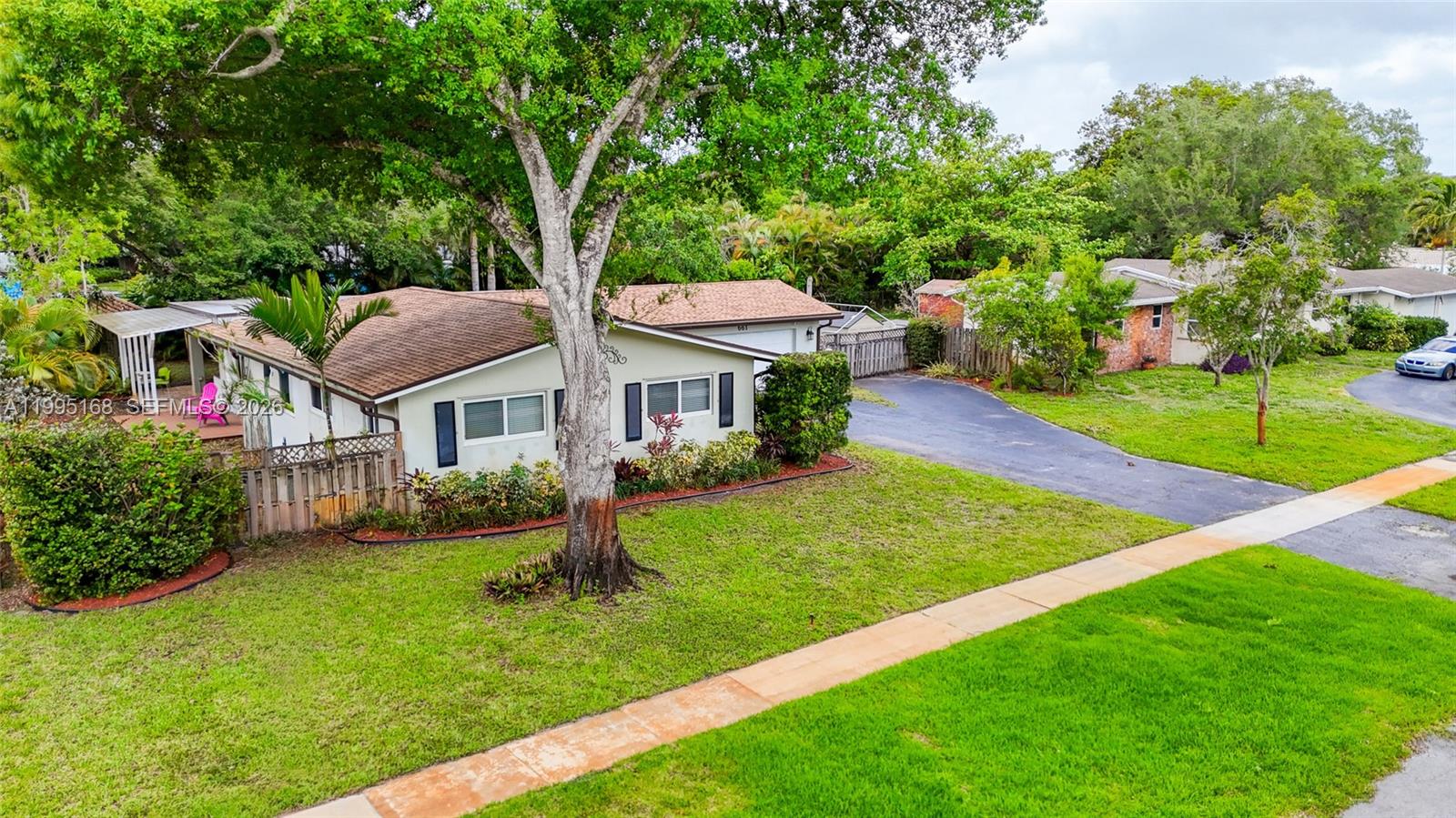 661 NW 66th Ave