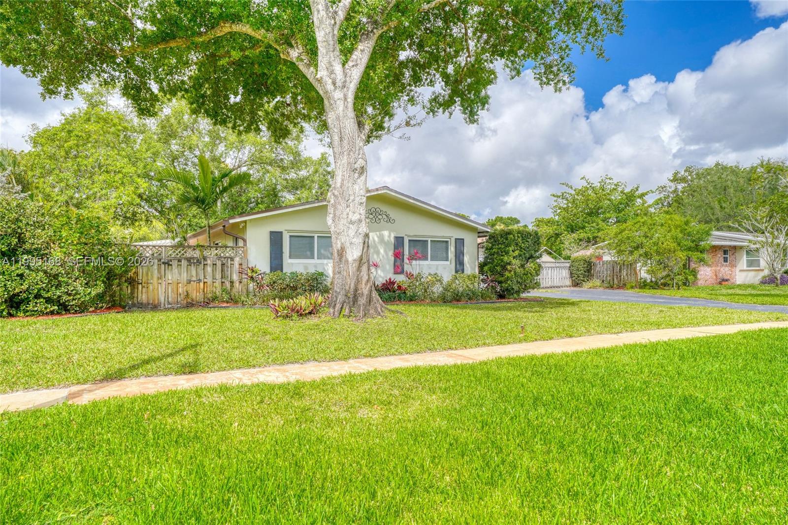 661 NW 66th Ave