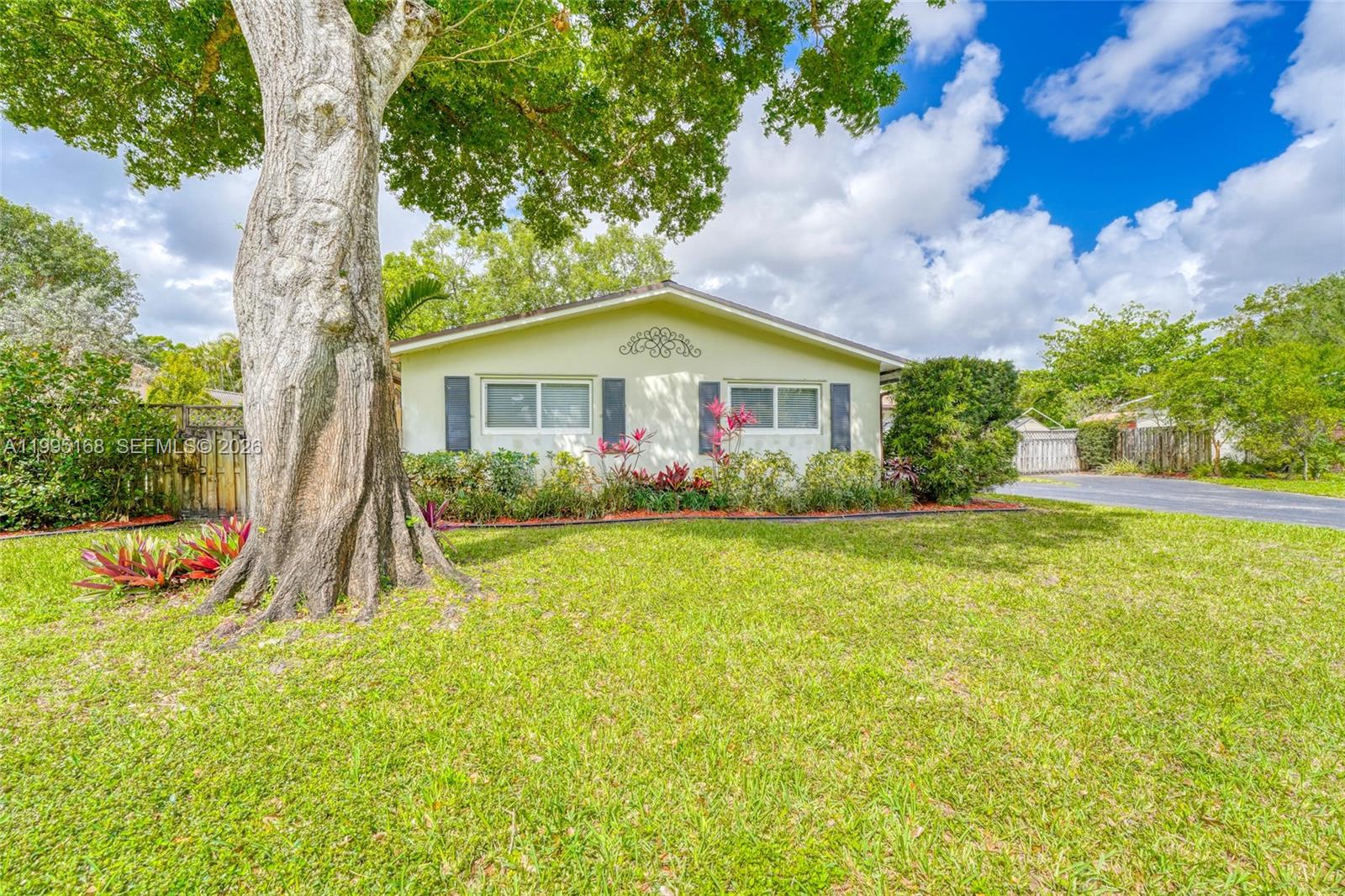661 NW 66th Ave