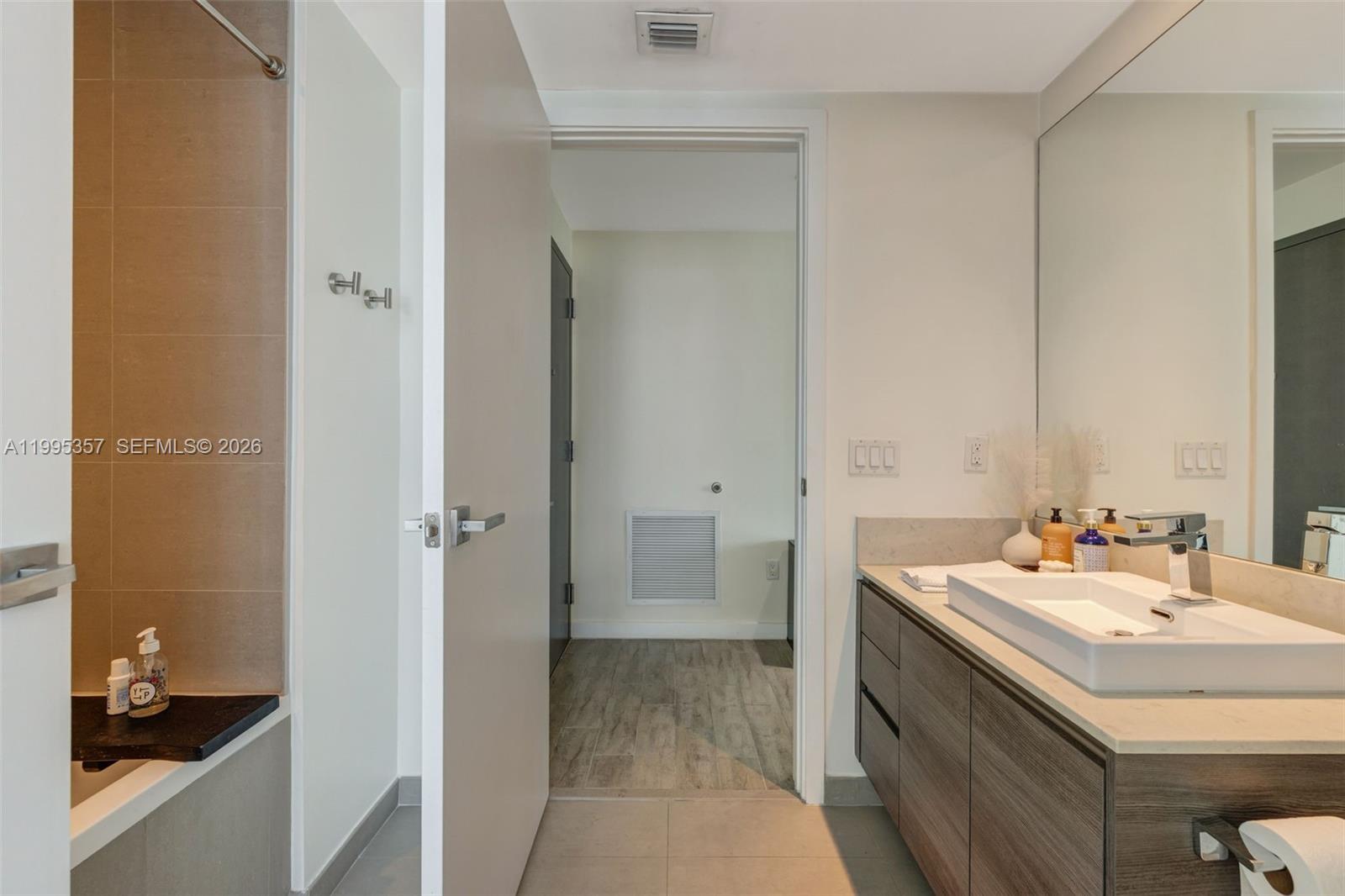 1080 Brickell Ave # 1909
